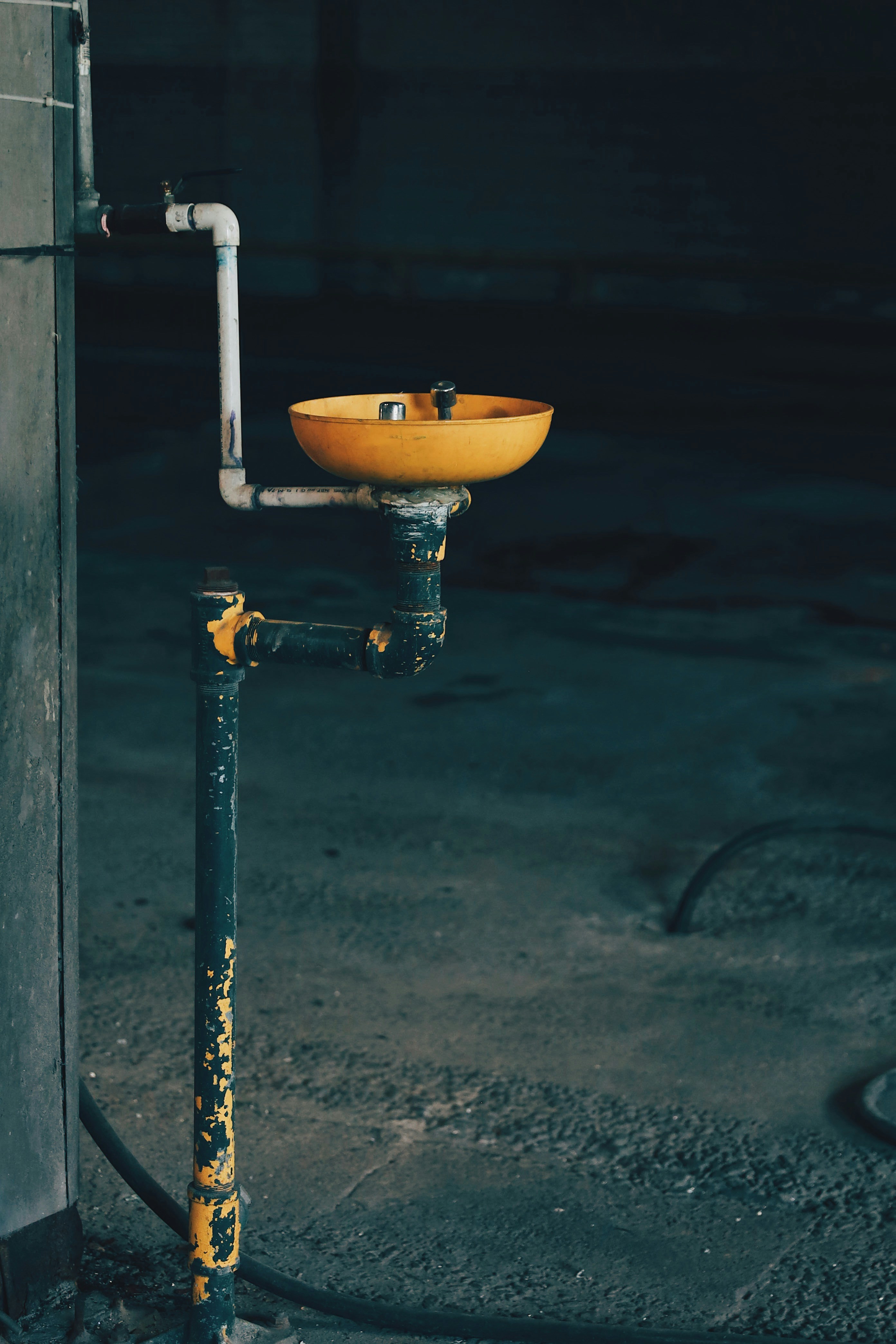 Moderne servant og armatur